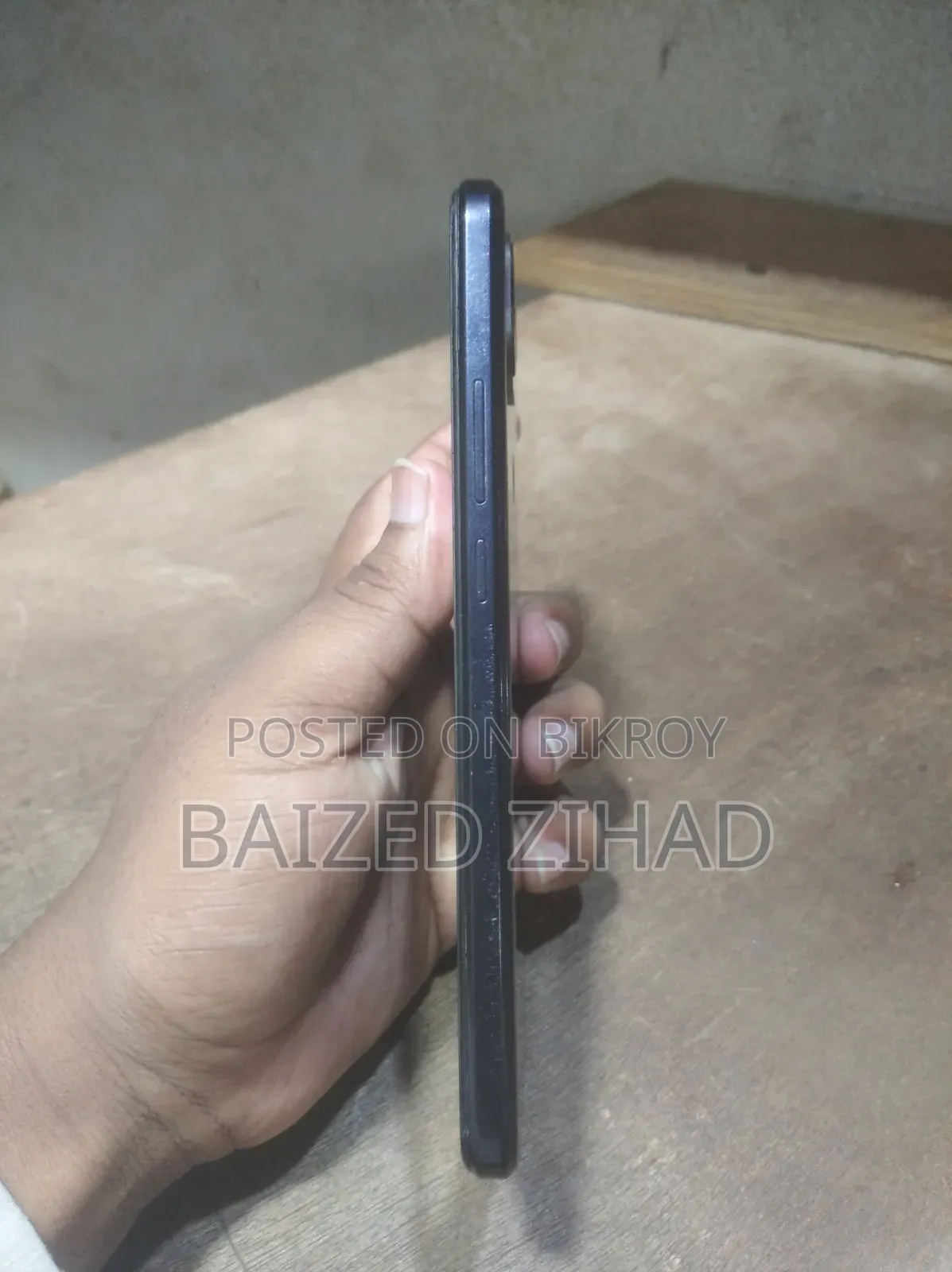 Symphony Z42 32 GB Black