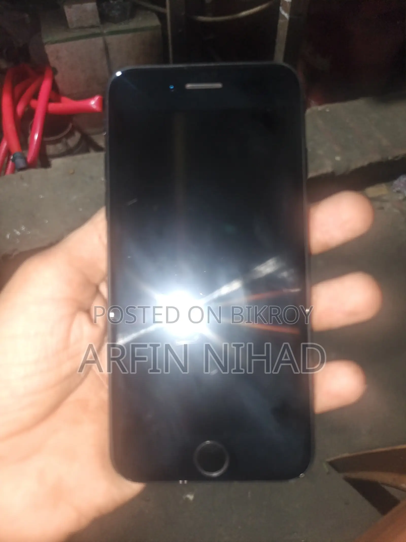 Apple iPhone SE (2020) 64 GB Black