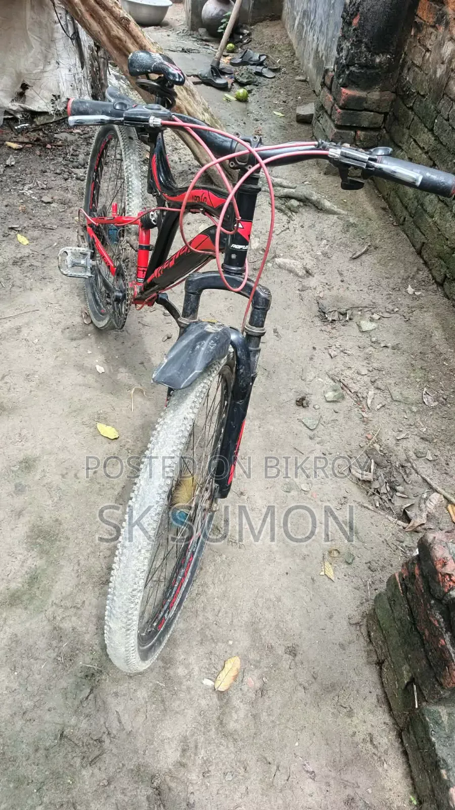 সাইকেলটি টাকার প্রয়োজনে বিক্রি করা হবে