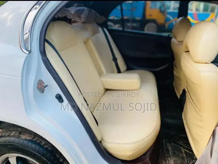 Toyota Allex 2000 White