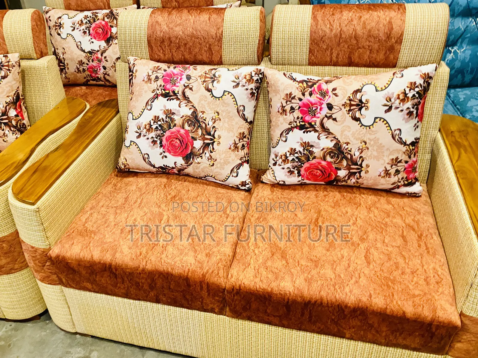 Unique Sofa Set