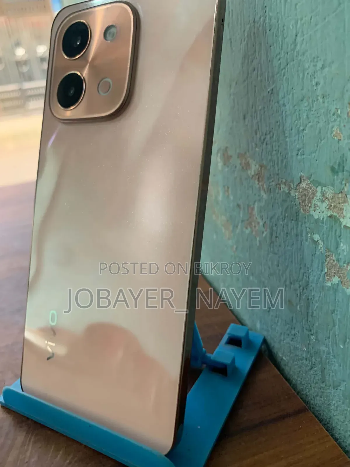 Vivo Y28 128 GB Orange