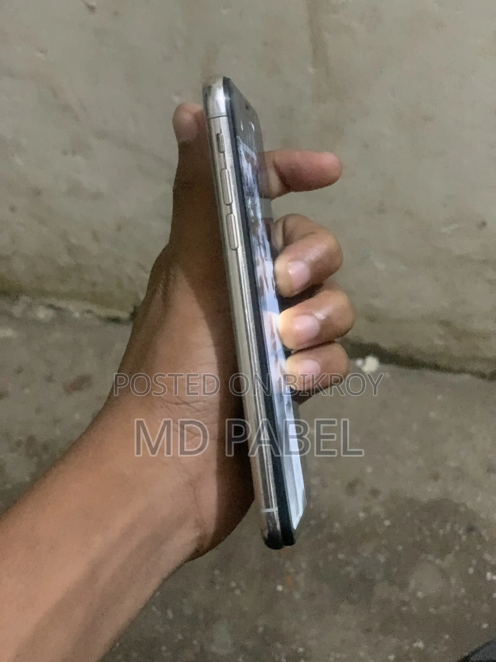 Apple iPhone X 64 GB White