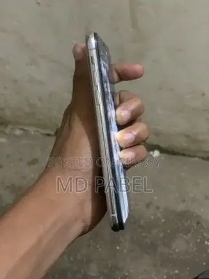 Apple iPhone X 64 GB White