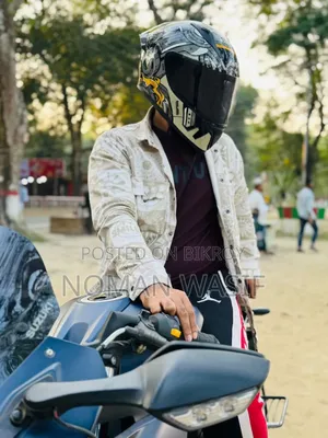 বাইকের হেলমেট