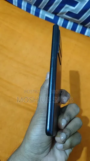 iQOO 128 GB Blue
