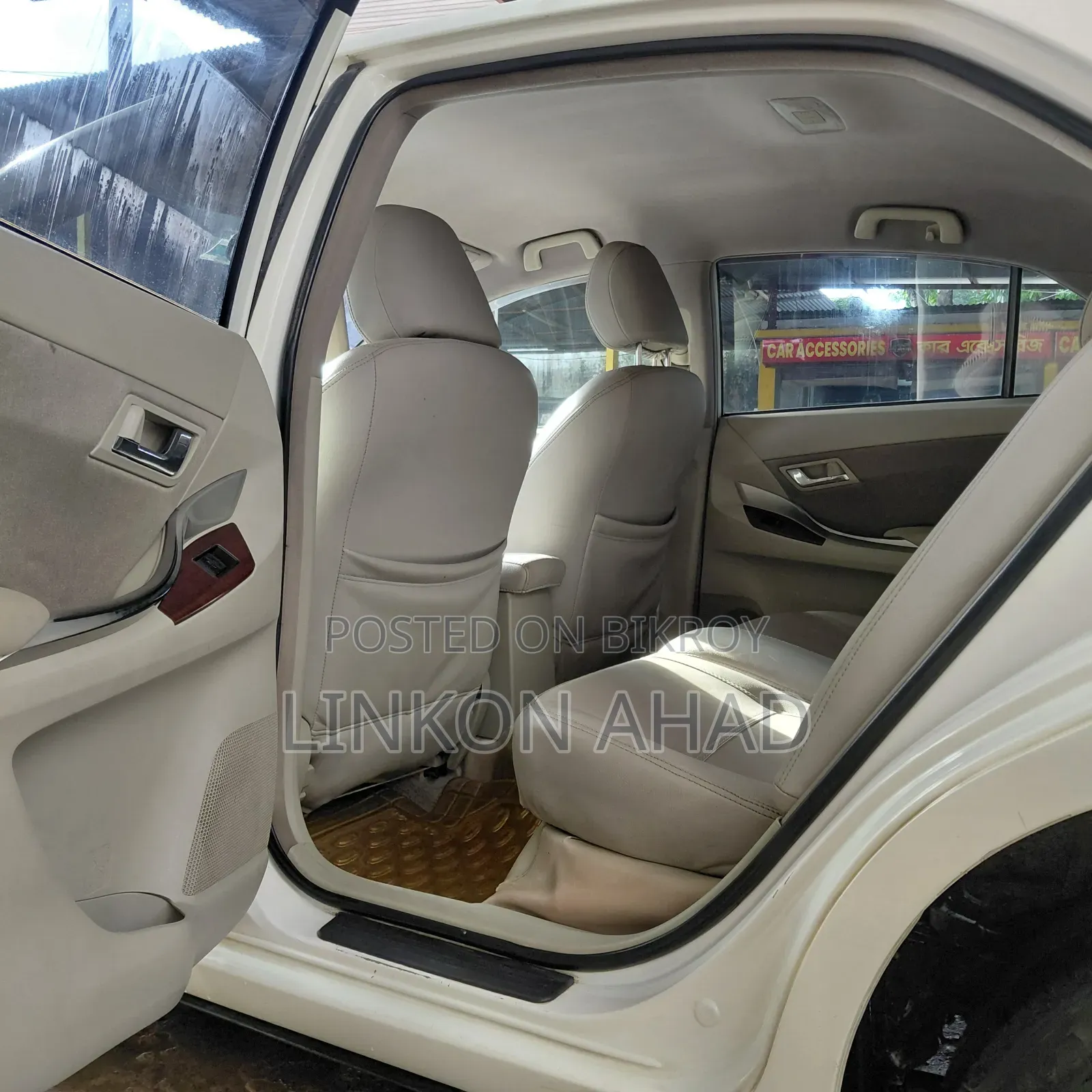 টয়োটা অ্যালিয়ন ২০১১ পার্ল