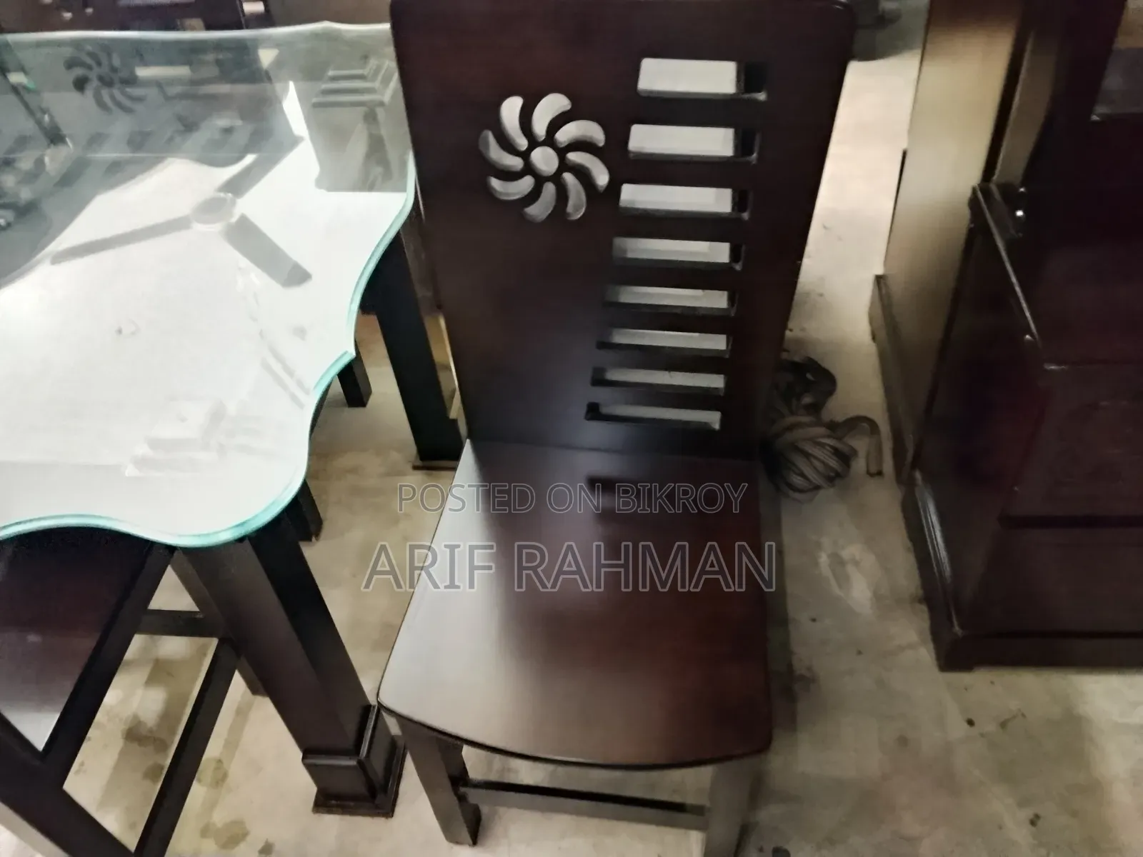 Draining table sell