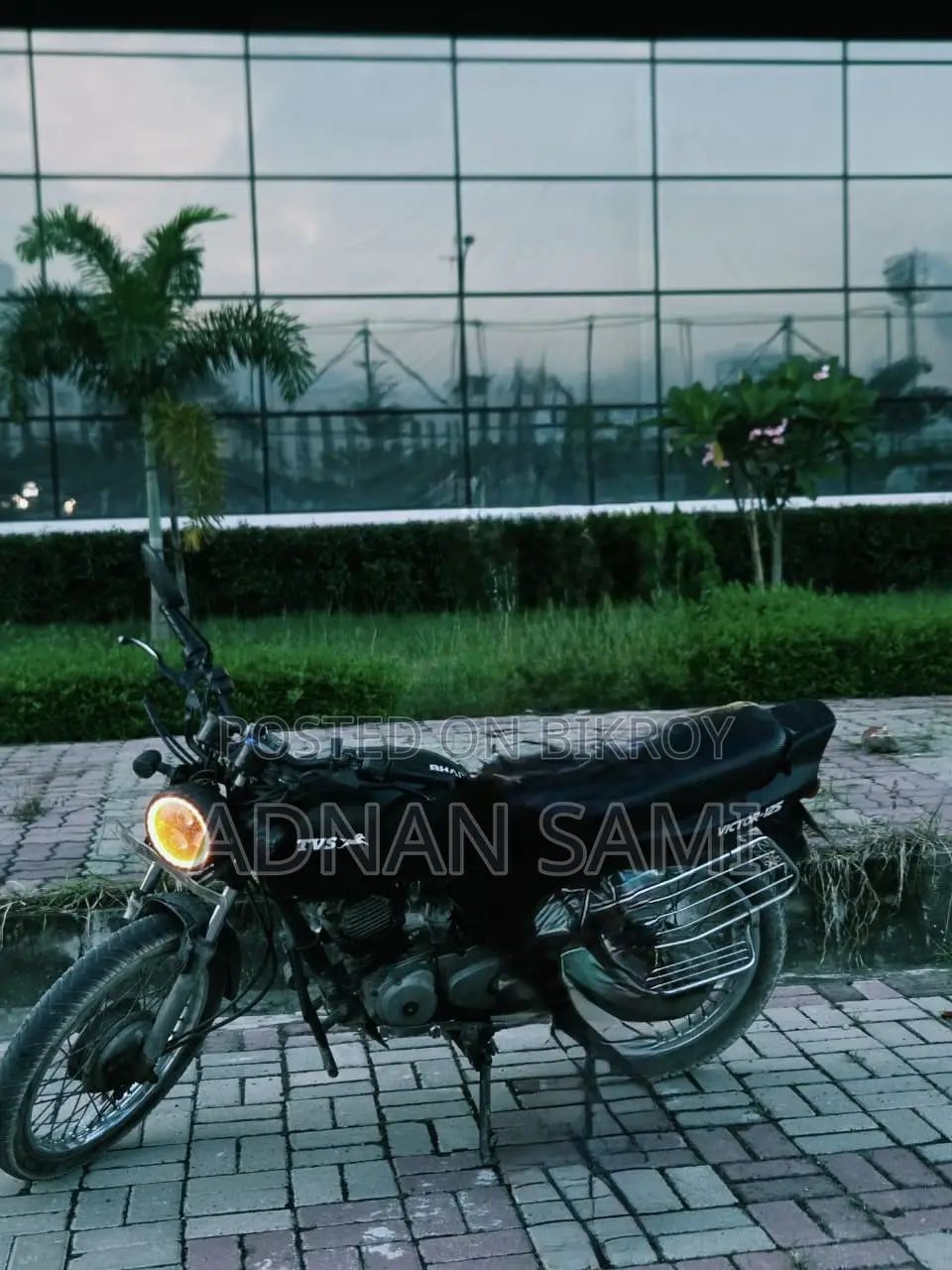 TVS 2010 Black
