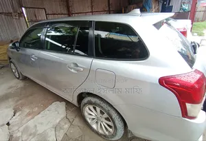 Toyota Corolla Fielder 2013 Silver