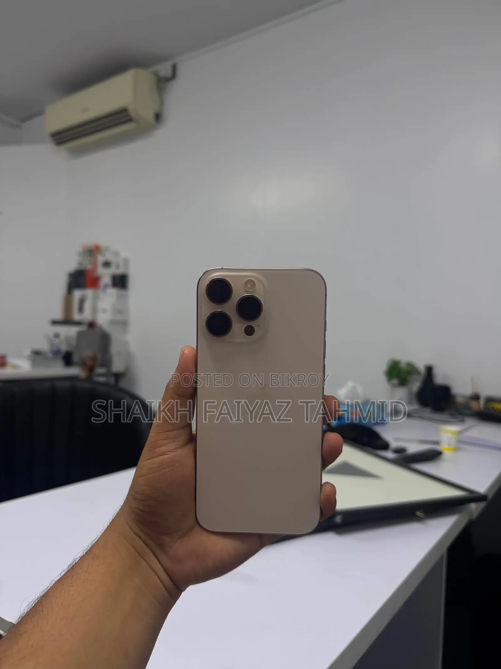 Apple iPhone 16 Pro Max 256 GB Gold