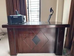 অফিস ডেস্ক
