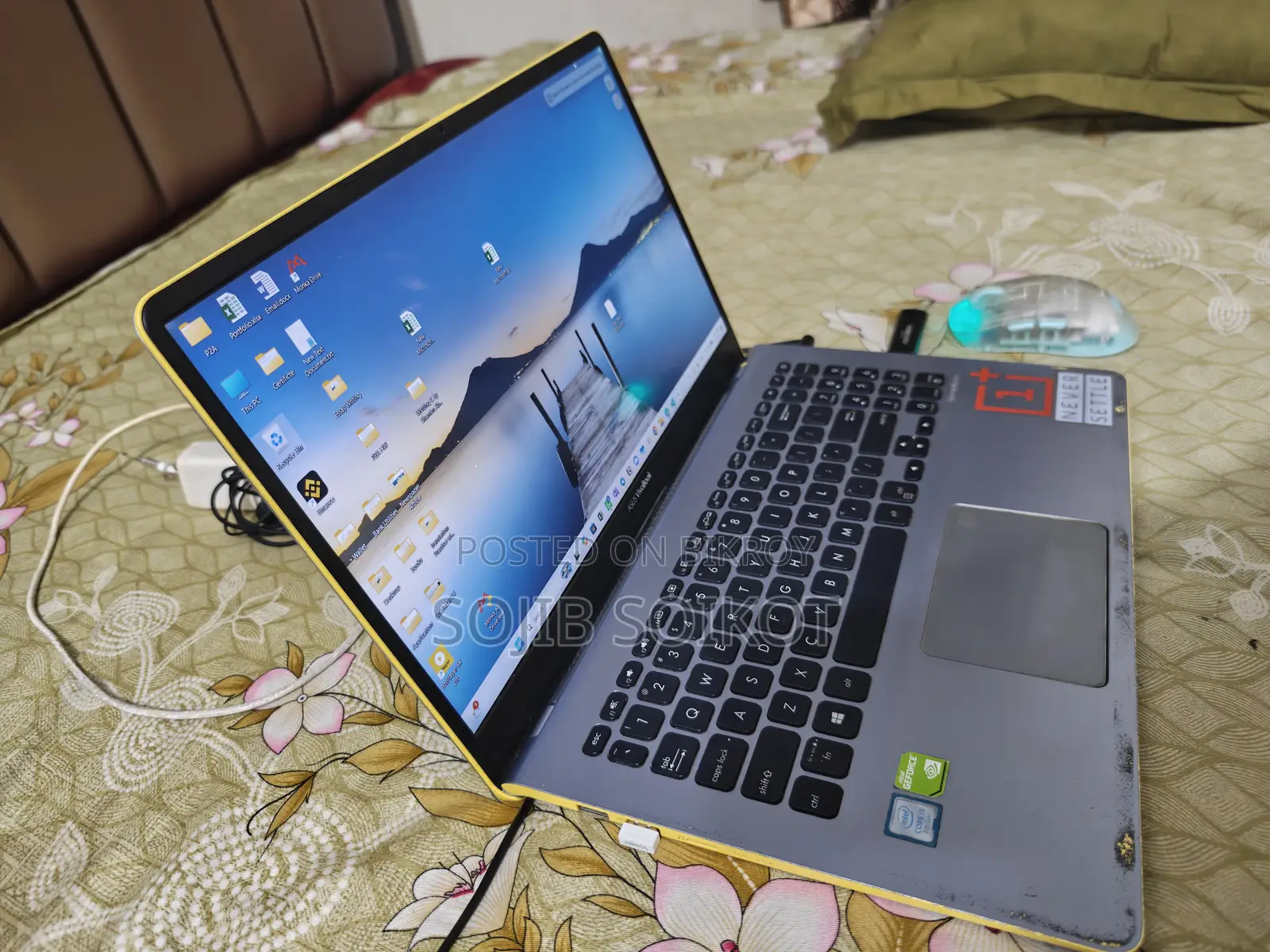 Laptop Asus VivoBook S15 S530UN 8GB Intel Core I5 SSD 256GB