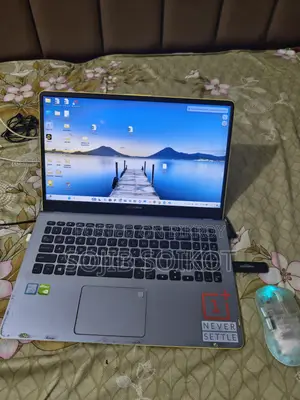 Laptop Asus VivoBook S15 S530UN 8GB Intel Core I5 SSD 256GB