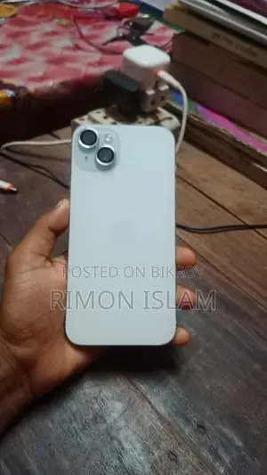 অ্যাপল আইফোন ১৫ প্লাস ১২৮ জিবি হোয়াইট
