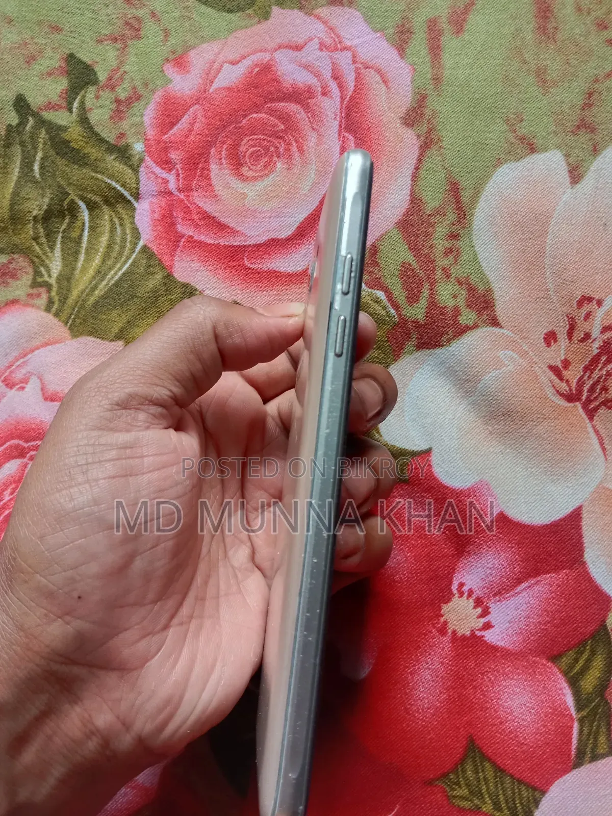 Samsung Galaxy J5 16 GB Yellow