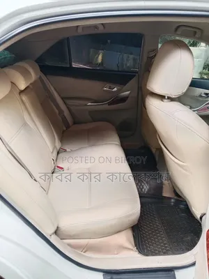 Toyota Premio 2015 White