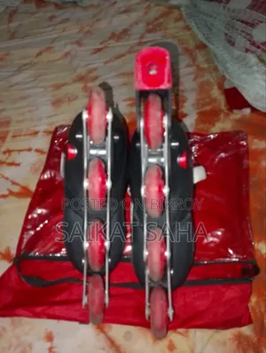 একজোড়া স্কেটিং সুজ
