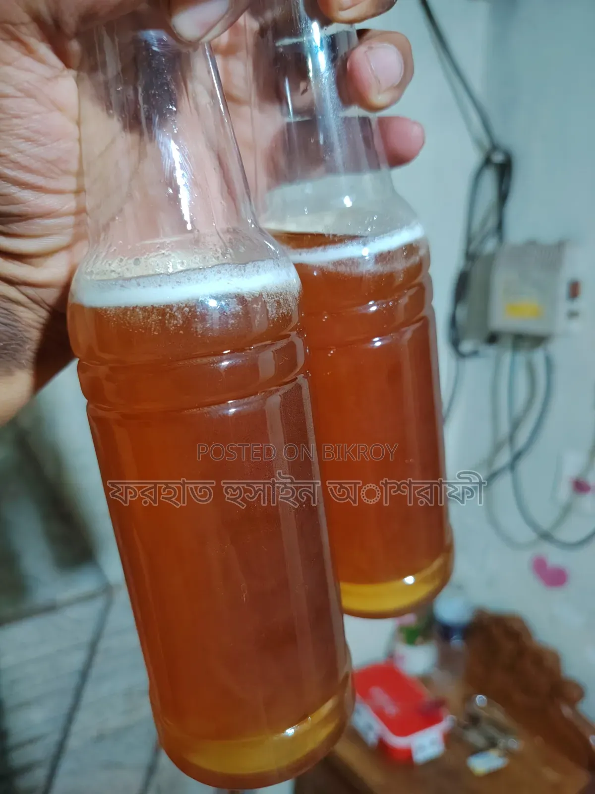 খাঁটি চাকের মধু