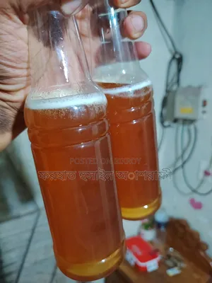 খাঁটি চাকের মধু