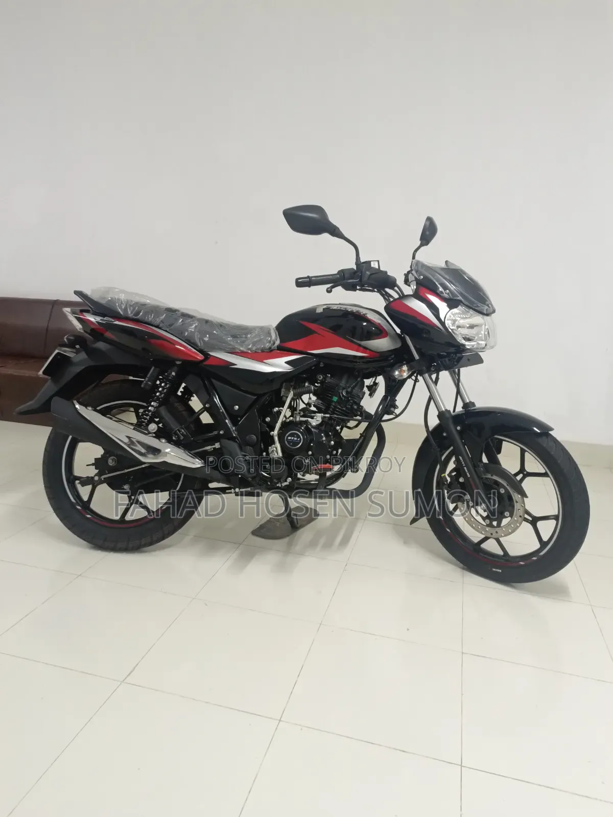 Bajaj Discover 125 2025 Black