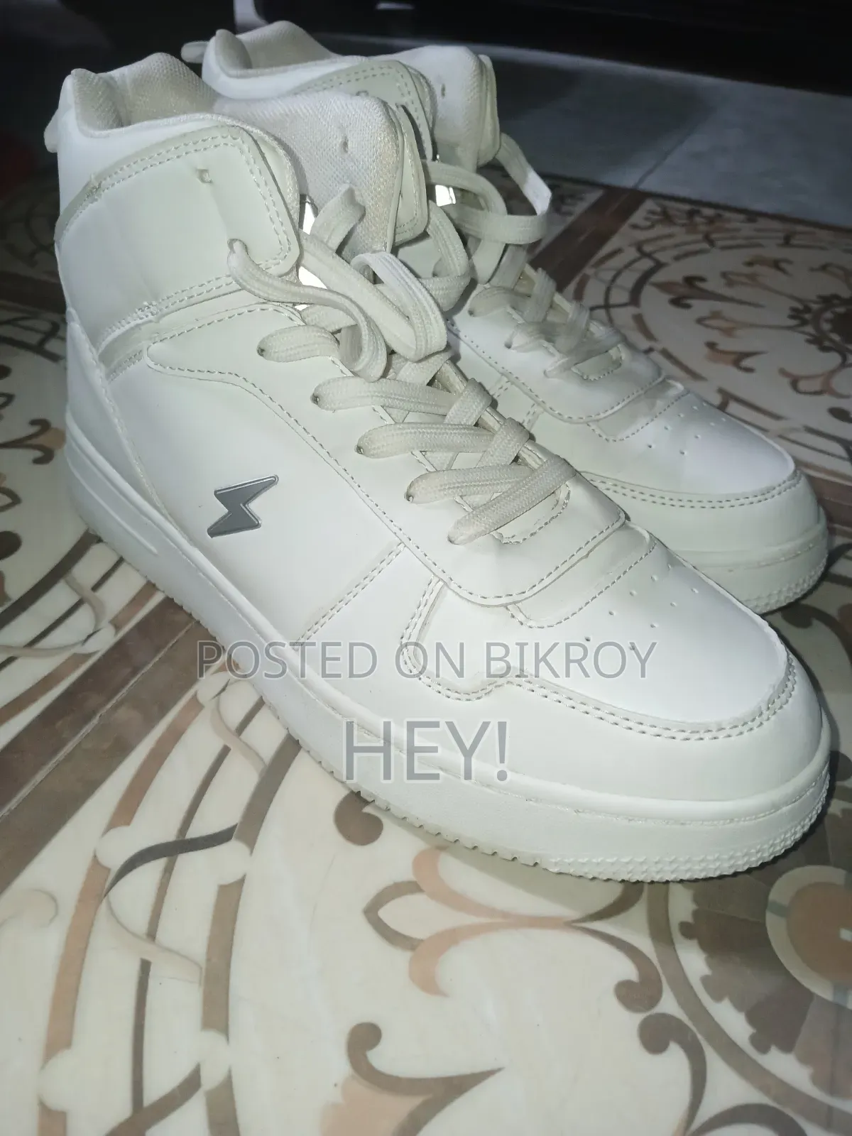 Apex Sneakers (Sprint)