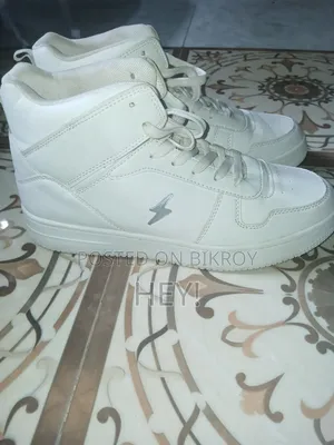 Apex Sneakers (Sprint)