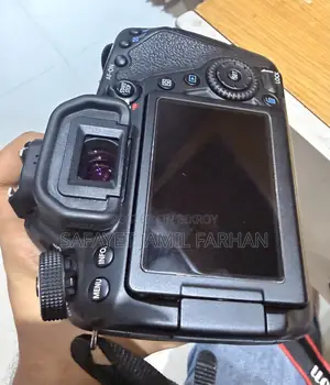DSLR Camera Canon 80D With 18-135mm Lens And 50mm 1:1.8 Prime Lens