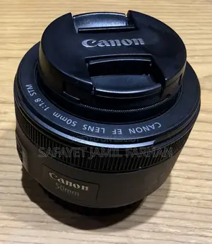 DSLR Camera Canon 80D With 18-135mm Lens And 50mm 1:1.8 Prime Lens