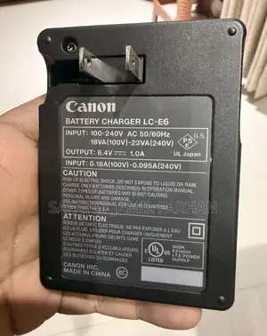 DSLR Camera Canon 80D With 18-135mm Lens And 50mm 1:1.8 Prime Lens