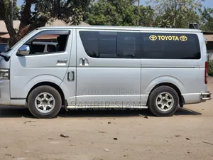 Toyota HiAce 2011 Grey
