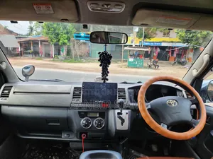 Toyota HiAce 2011 Grey