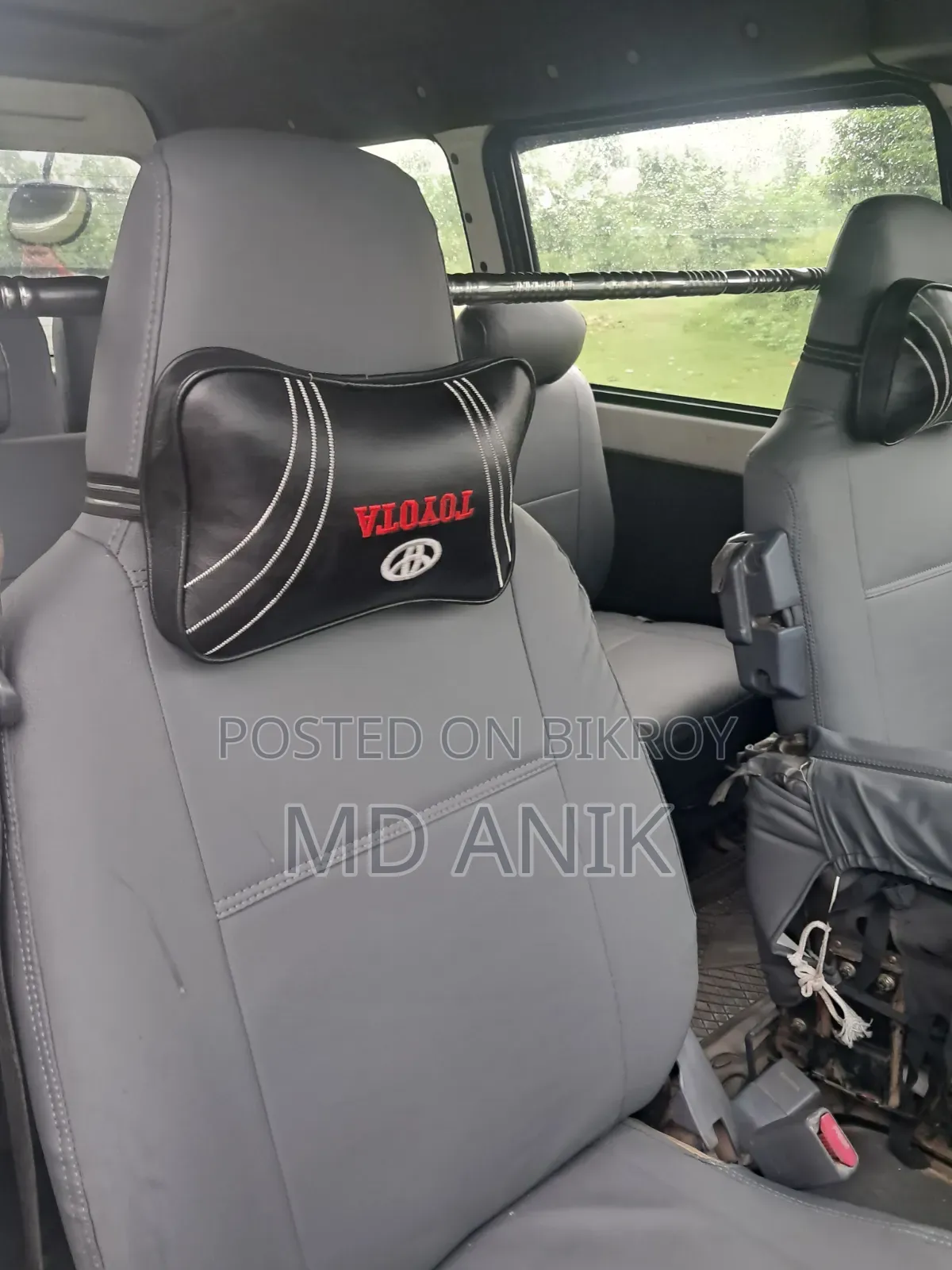 Toyota HiAce 2006 White