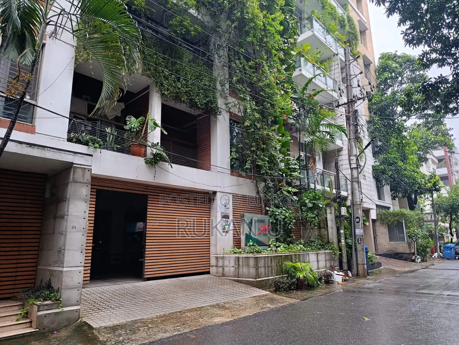 Furnished 3-Bedroom Apartment in Ekattor, Mohakhali DOHS for Sale