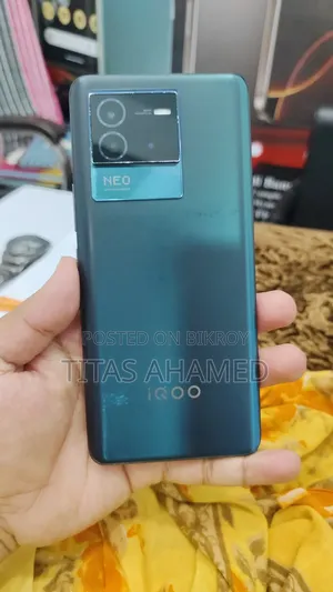 iQOO 128 GB Blue