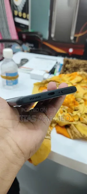 iQOO 128 GB Blue