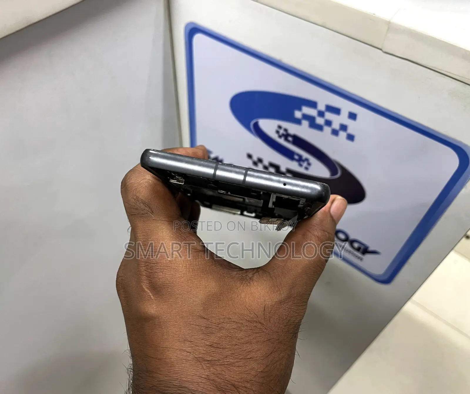 Google Pixel 7a Original Display (Used Pulled)