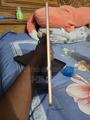 অ্যাপল ১২৮ জিবি রোজ গোল্ড