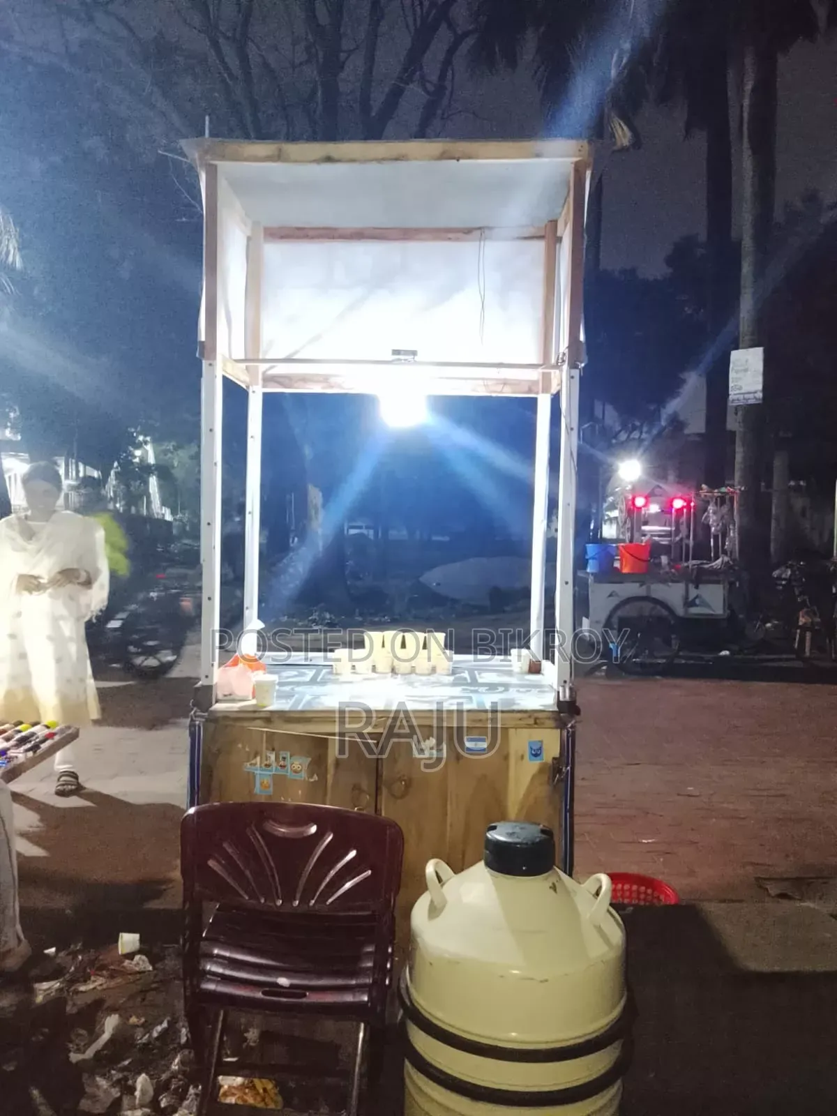 Smoke biscuit shop for sale
