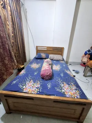 ৪/৭+ ফিট এর একটি খাট জাজিমসহ