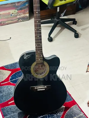সিগনেচার অ্যাকোস্টিক গিটার
