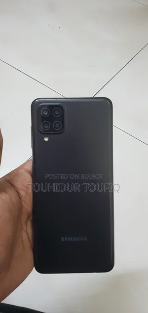 স্যামসাং গ্যালাক্সি এ১২ ৬৪ জিবি ব্ল্যাক