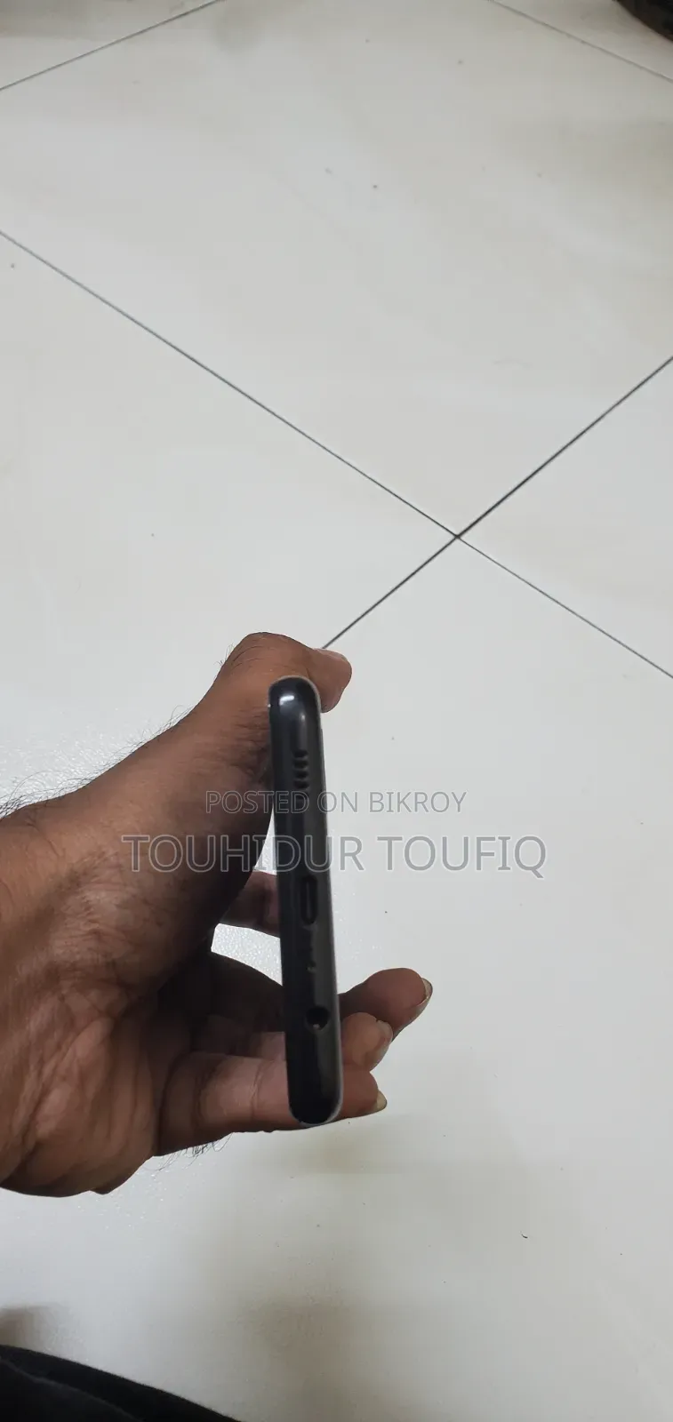 স্যামসাং গ্যালাক্সি এ১২ ৬৪ জিবি ব্ল্যাক