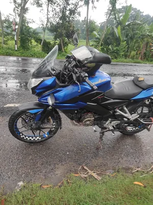 Bajaj Pulsar N150 2016 Blue