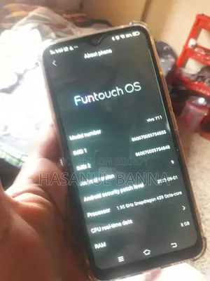 Vivo Y11 32 GB Blue