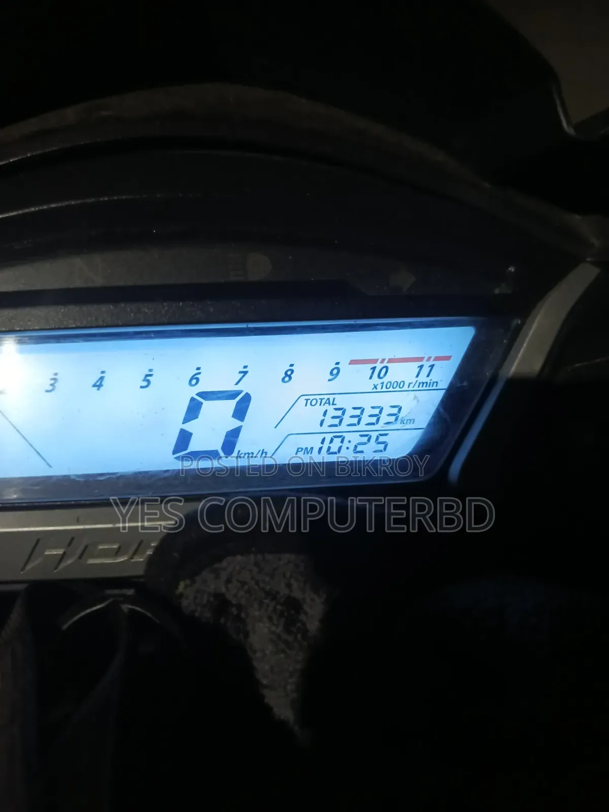 Honda Hornet 2024 Yellow