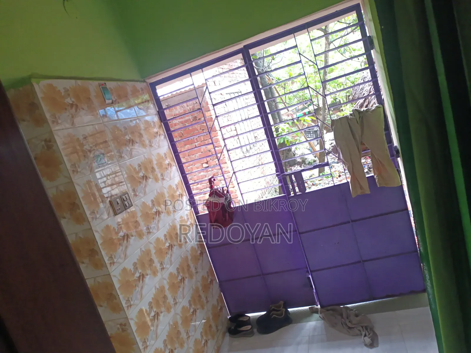 Furnished 2-bedroom Apartment in Boyra Bazar for Rent