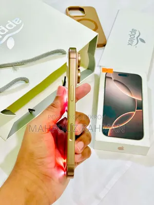 New Apple iPhone 16 Pro 256 GB Gold
