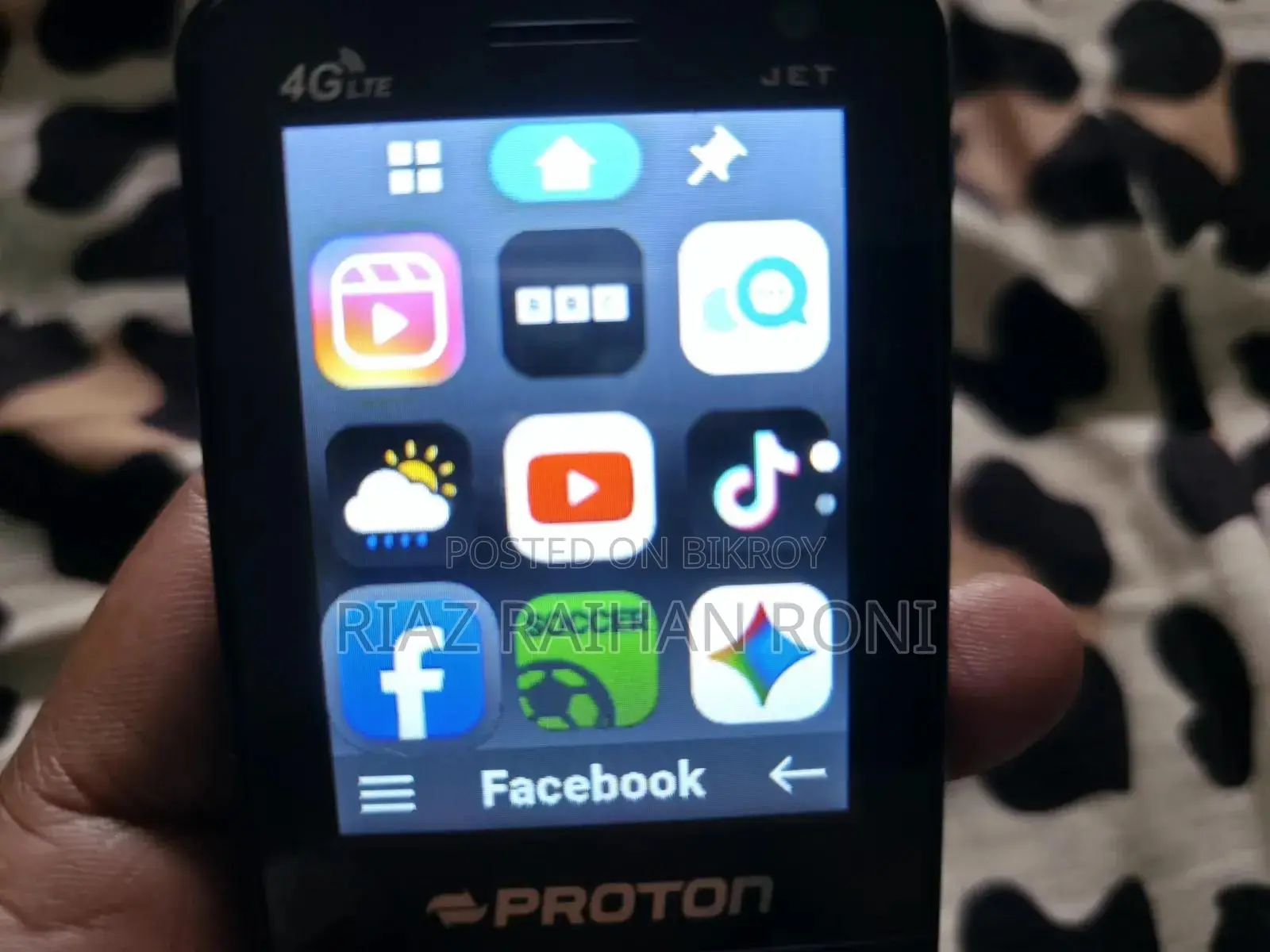 New Proton 8 GB Black