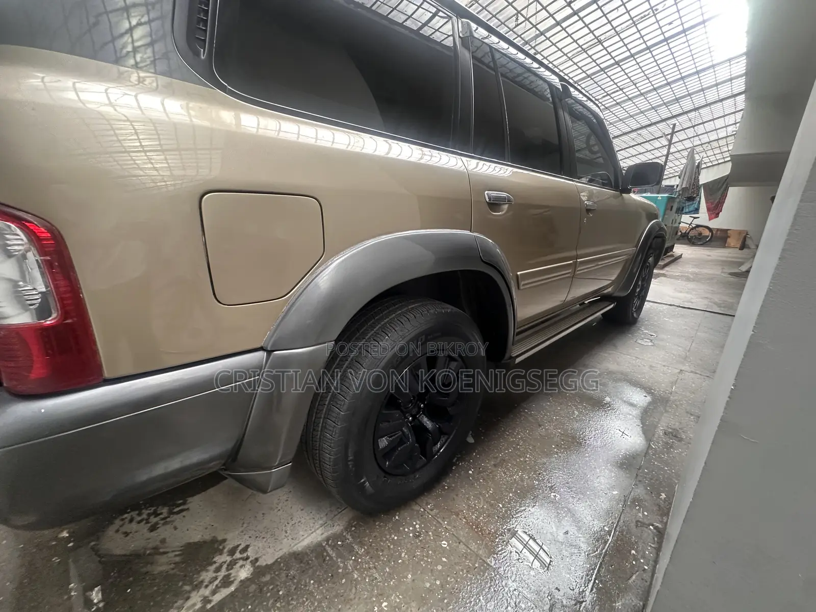 Nissan Patrol 1997 Gold